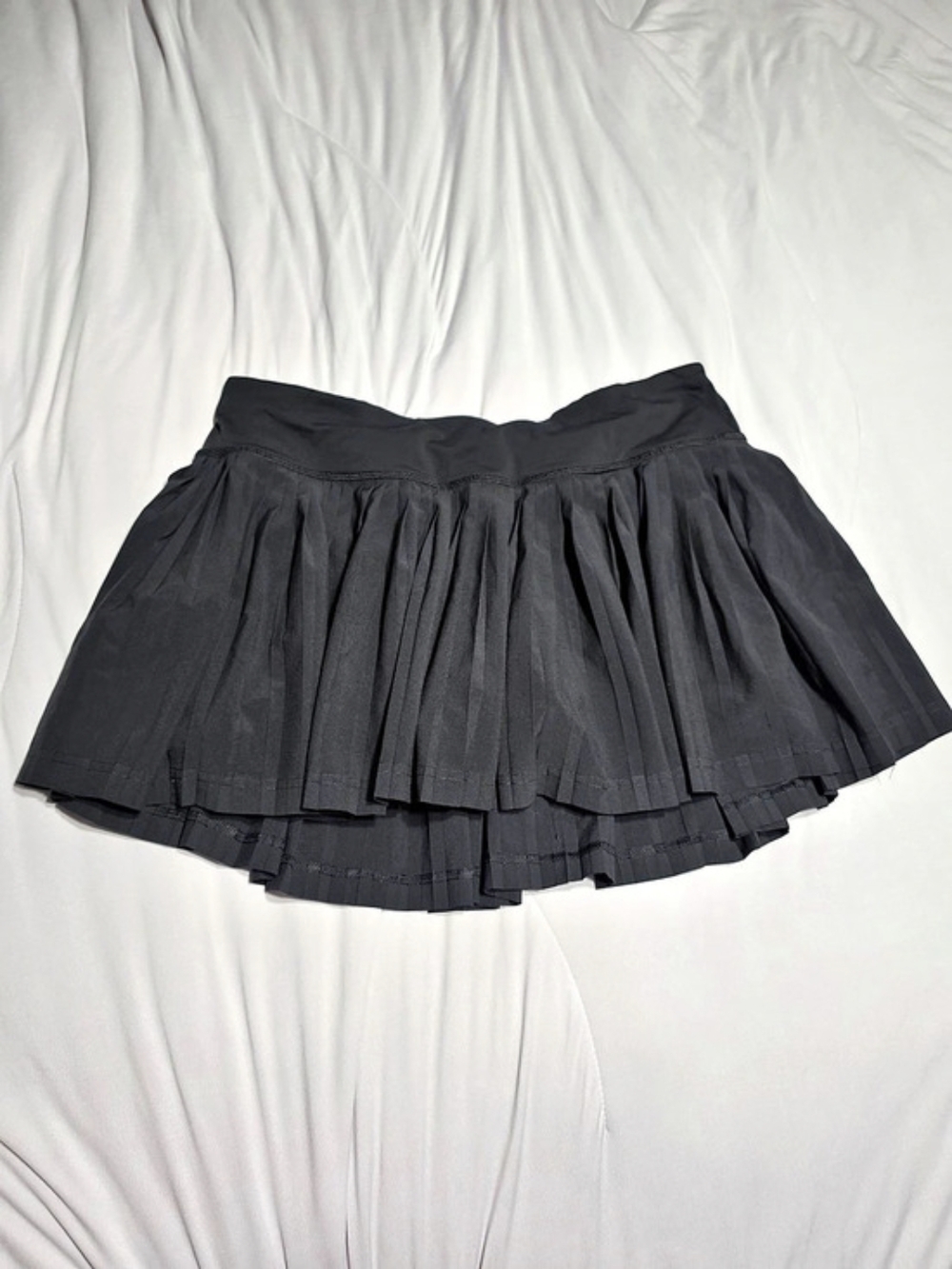lululemon Black Pleated Mini Skirt Size 10